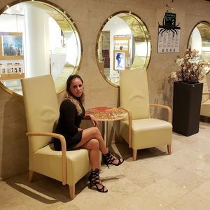 Meet your Posher, Hilda